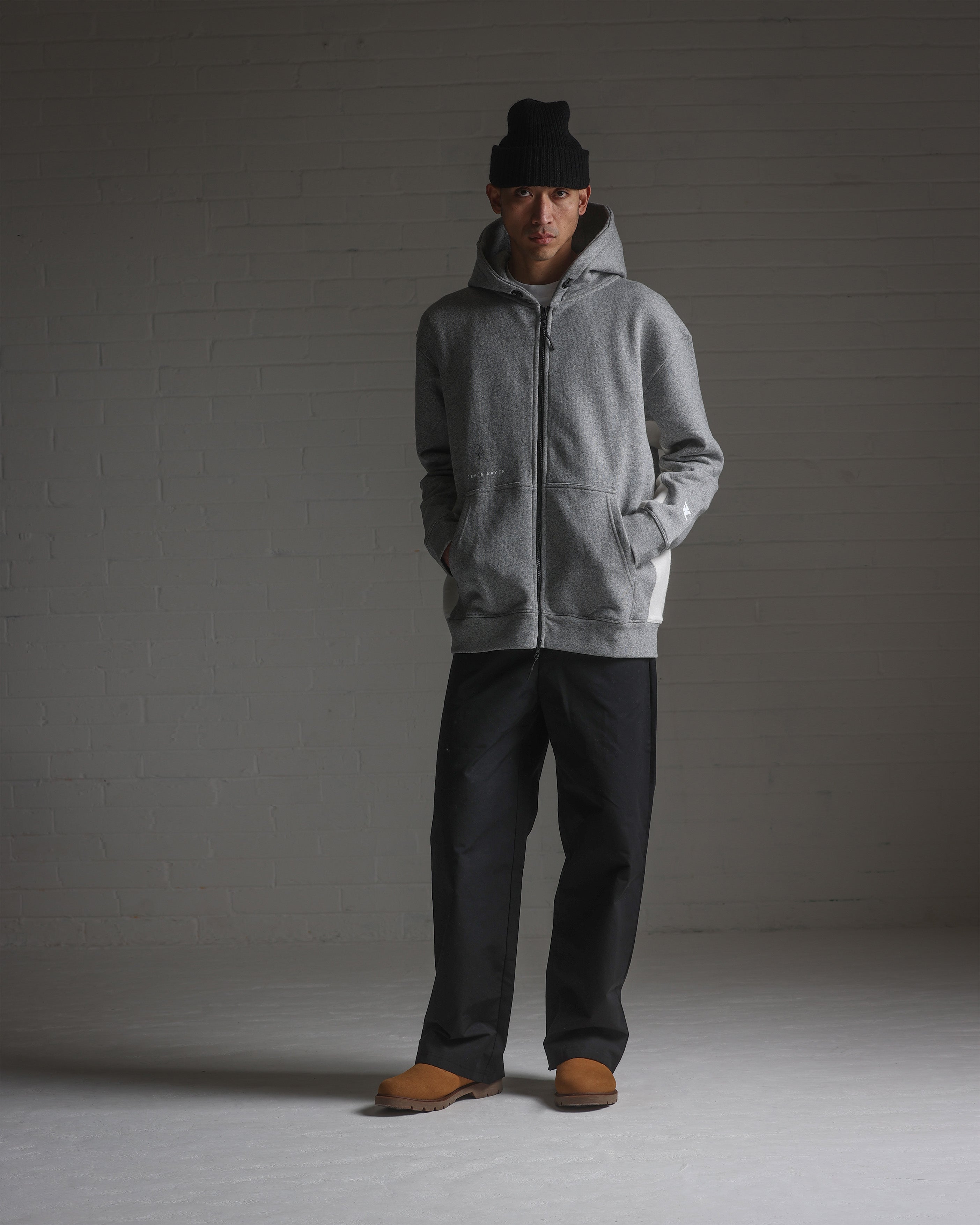 L3. GREY MARL ZIPPED HOODIE