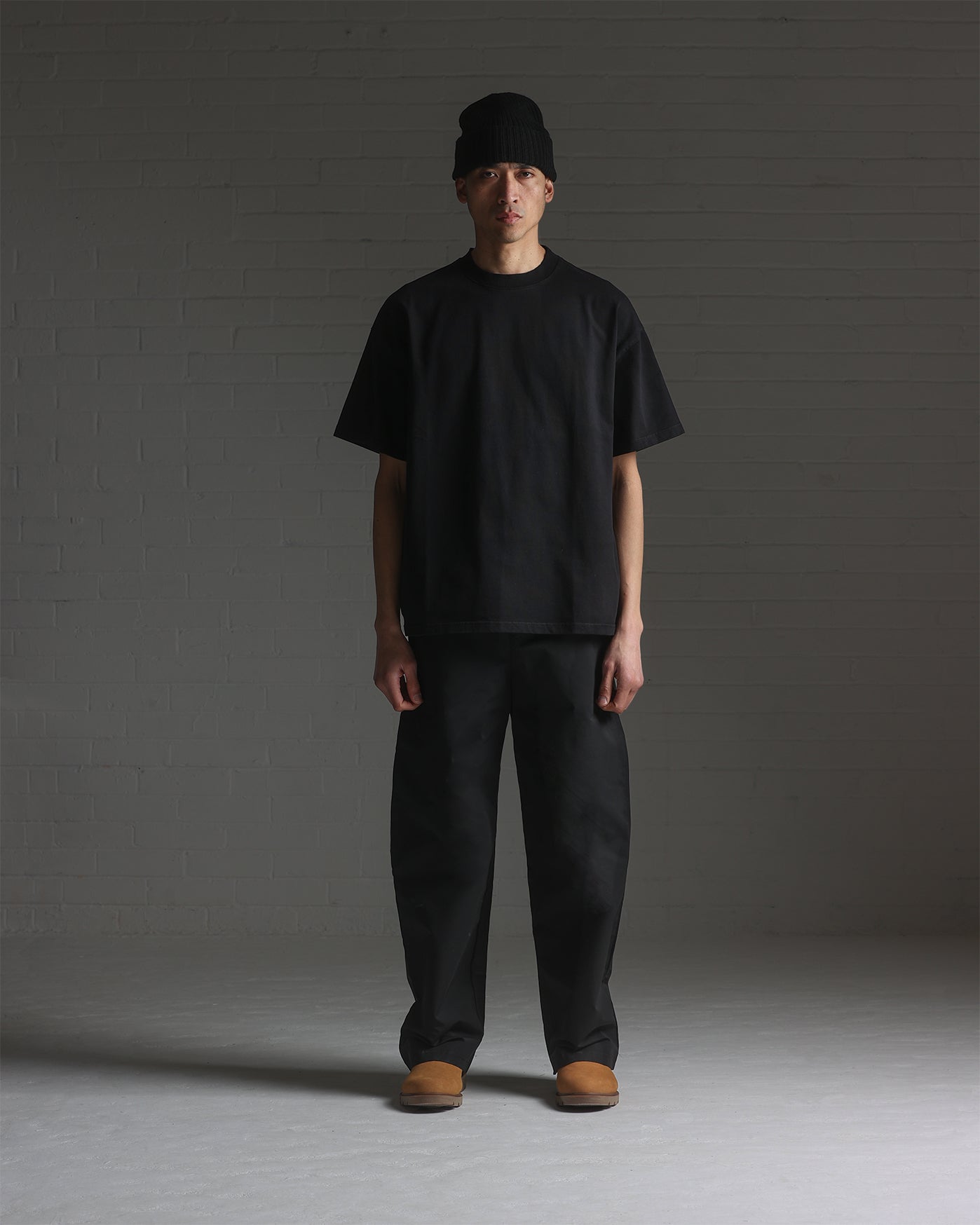L1. KURO T-SHIRT (BLACK)