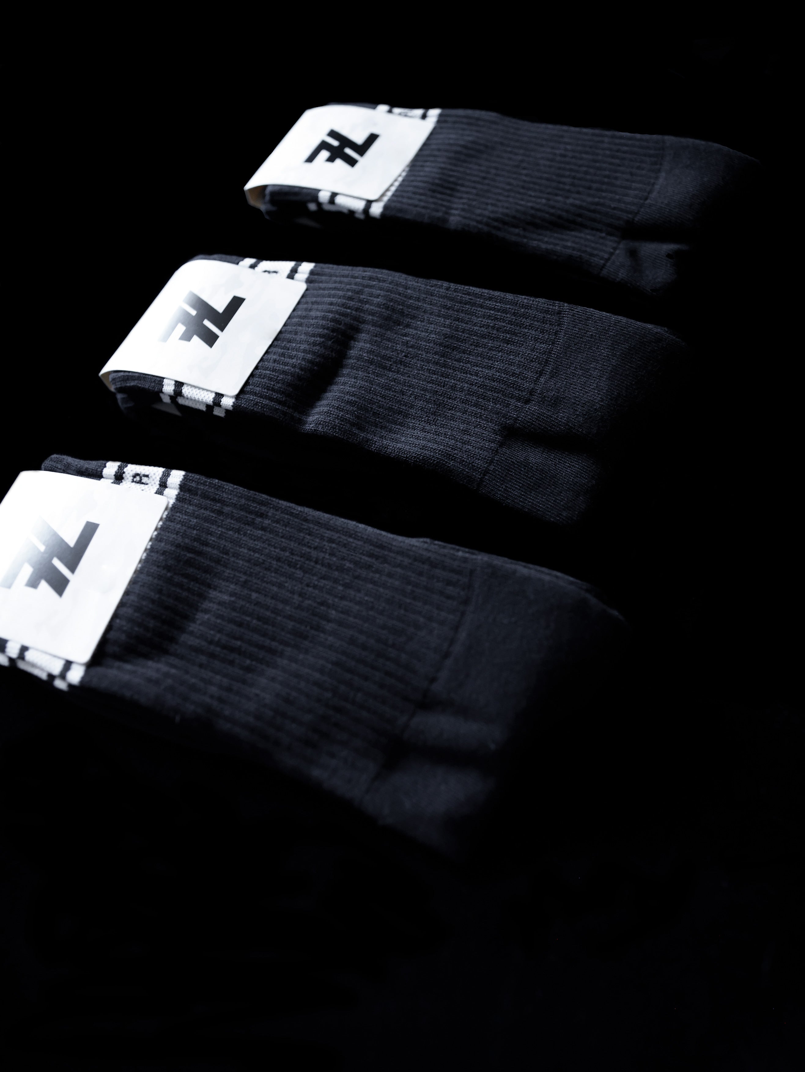 L1. Basic Training Socks (Black)