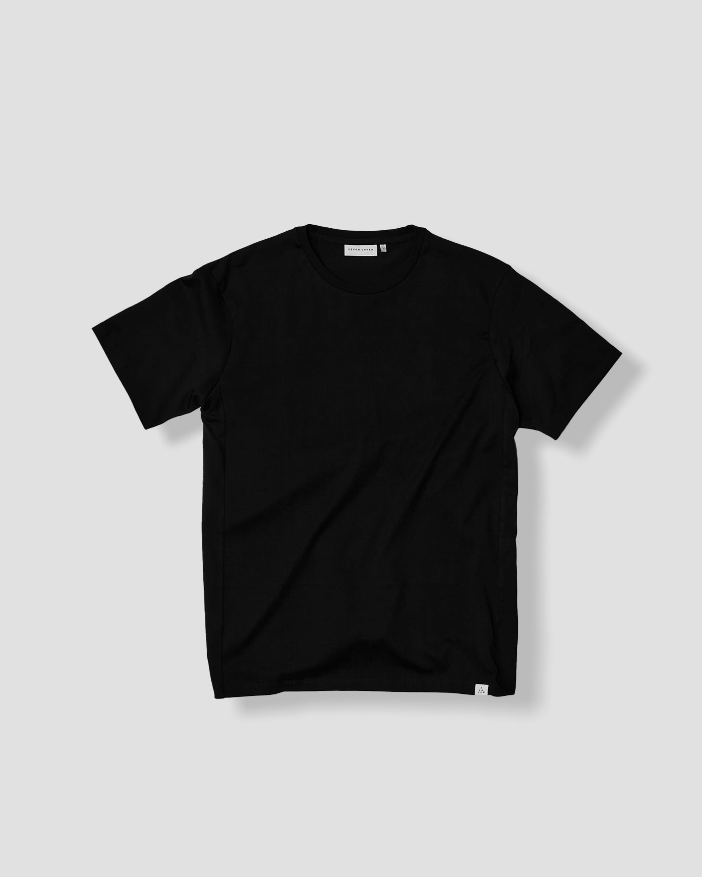 L1. ACTIVE TEE (BLACK)