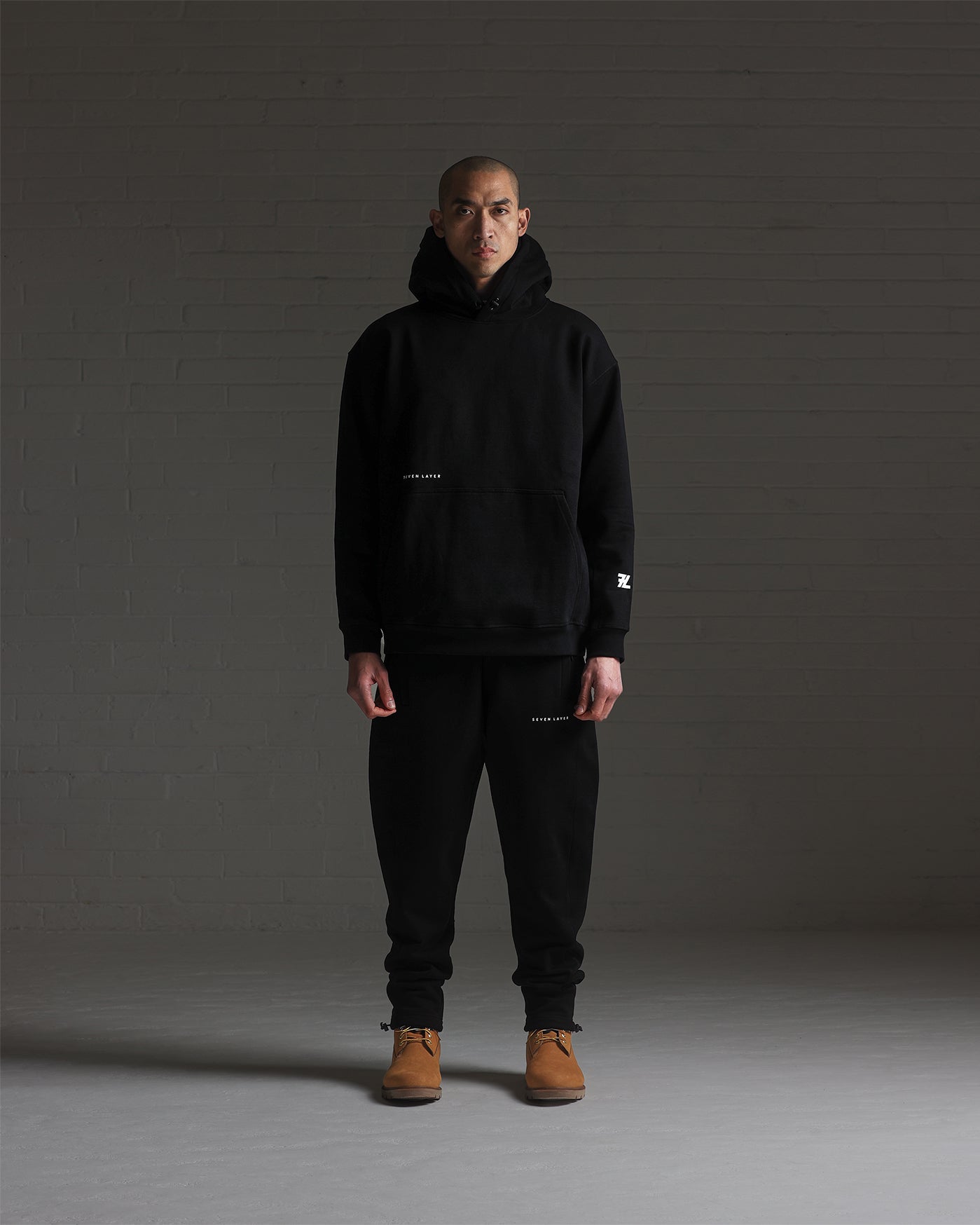 L3. Essentials Hoodie (Black)