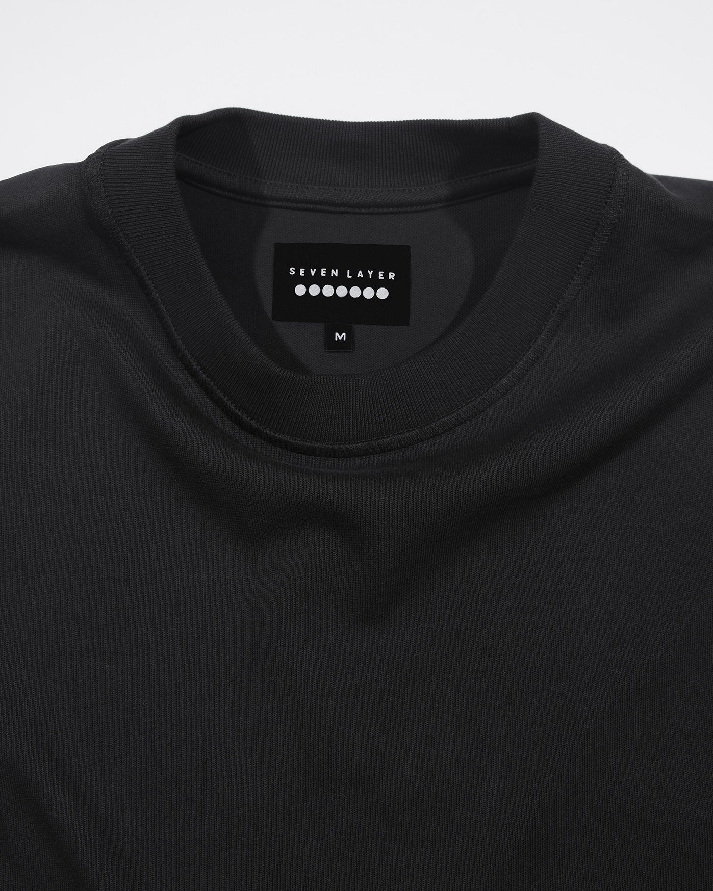 L1. KURO T-SHIRT (BLACK)